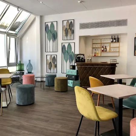 ホテル Arthotel Ana Eden カールスルーエ